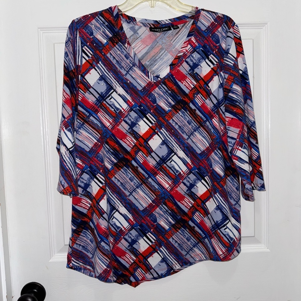 Knit Chic Red and White Graphic Relaxed Blouse with silver accents size L